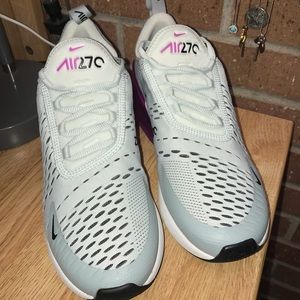 Nike Air Max 270